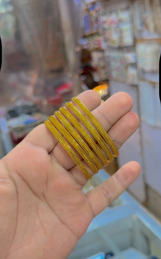 Gold plated bangles (Bg300)