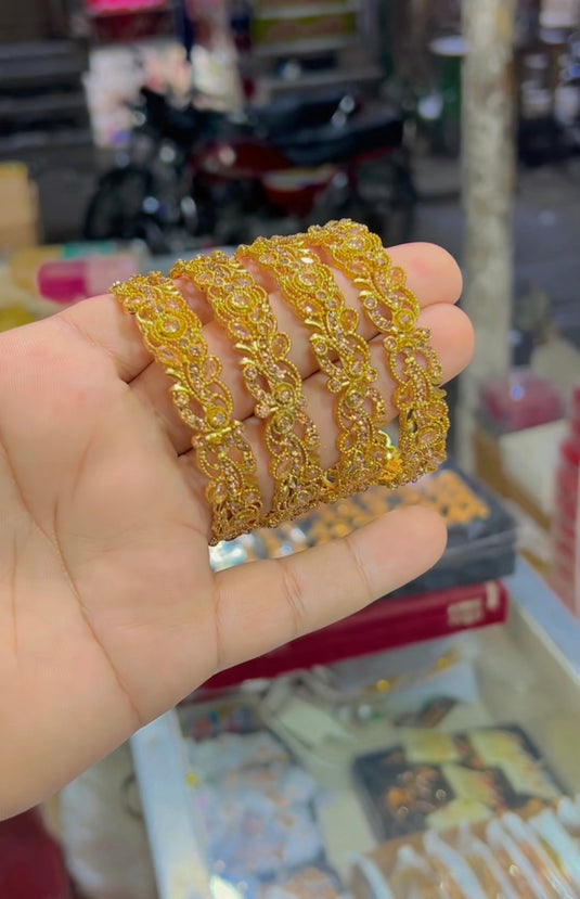 4 pc zircone bangles (Bg125)