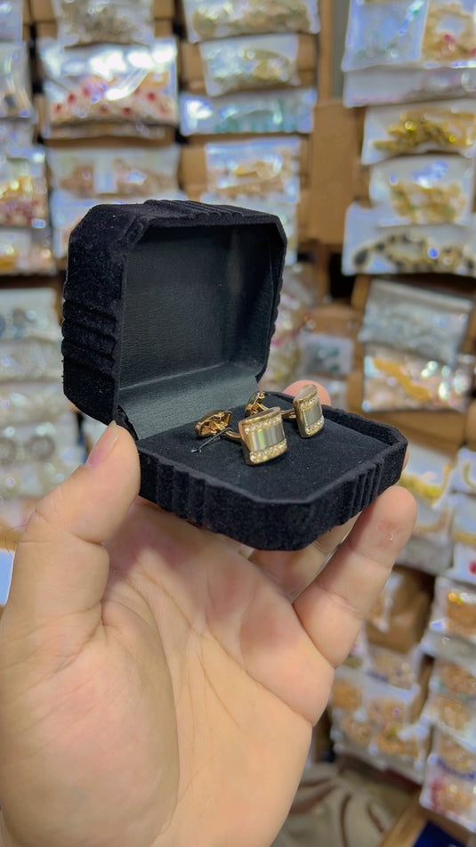 white Gold Cuffling (Ca02)