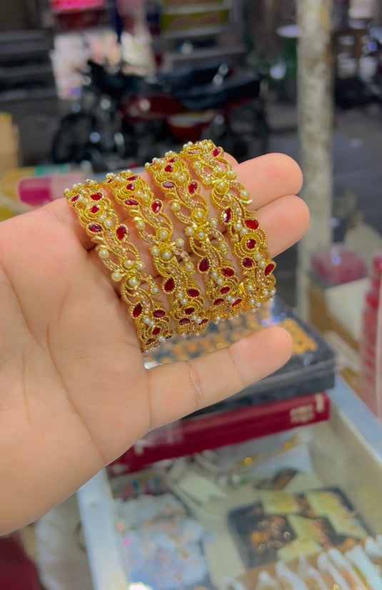 4 pc zircone bangles (Bg125)