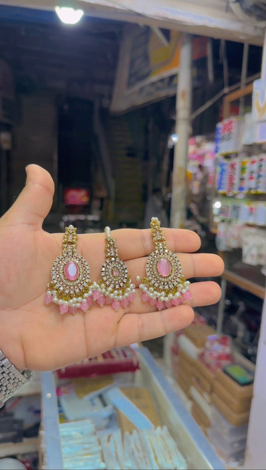 Zircone (Rajwari style) Very Good quality bindiya earrings (Bk38)