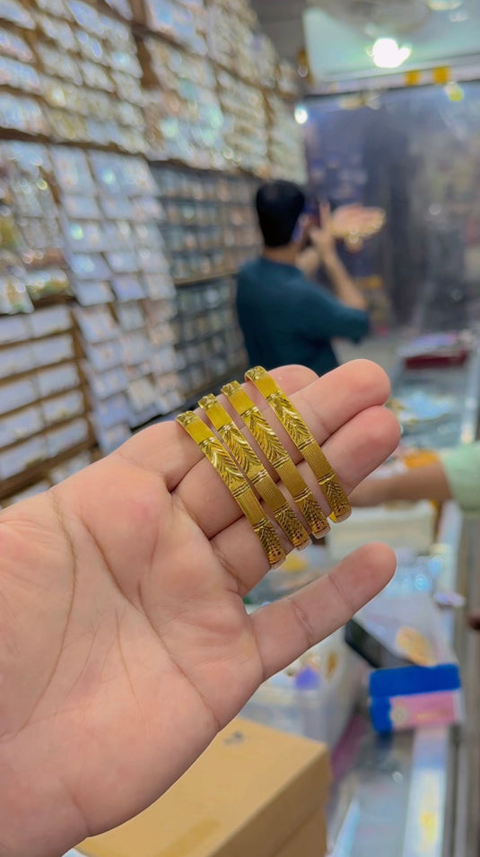 Gold plated bangles (Bg340)
