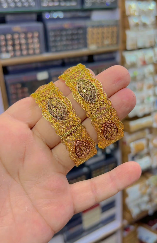 Rp Gold plated Bangles (Bg170)