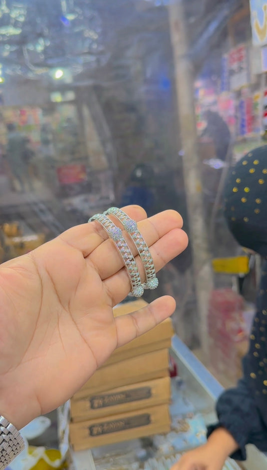 1 carat (Ad) bangles (Bg351) very Good quality ❤️