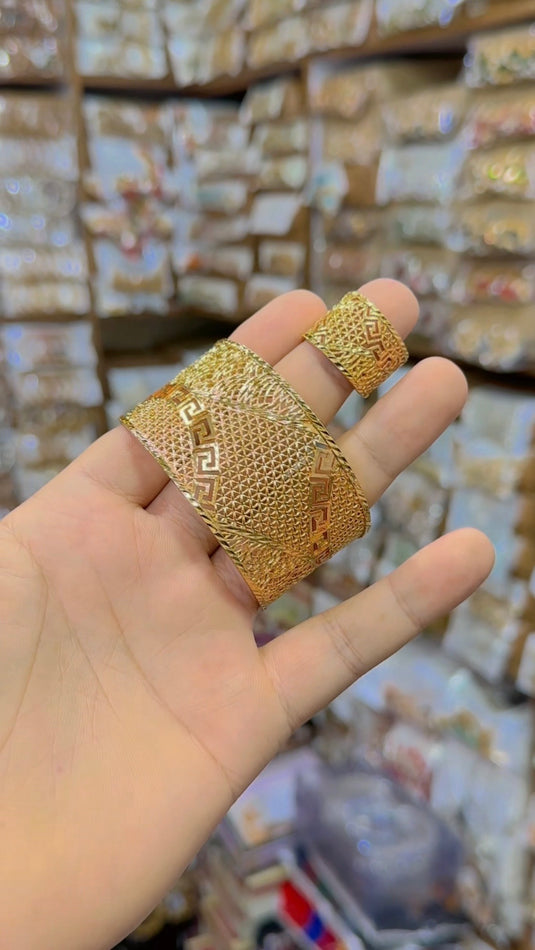 Gold plated Handcuff with Ring(Bs086)