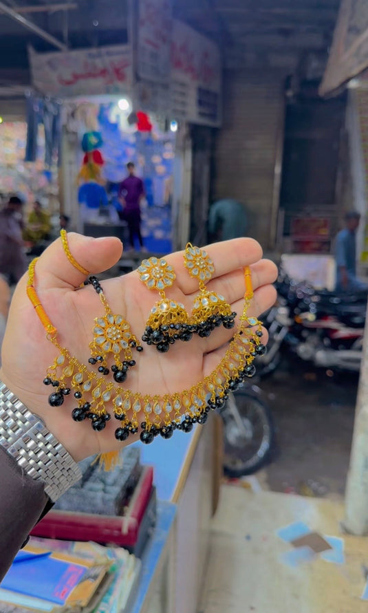 Kundan necklace set (Ns207)