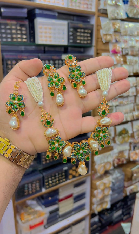 Mother Of pearl Necklace set (Ns129)