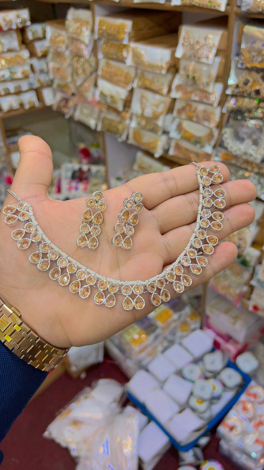 Zircone necklace (Ns57)