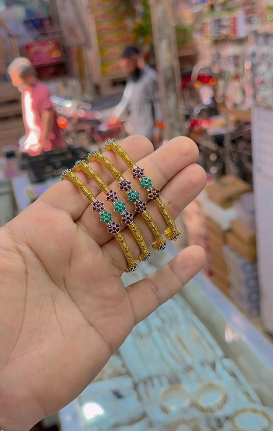 diomand Cut 4pc bangles set (Bg290)
