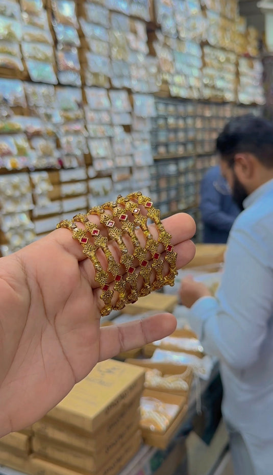 Sona polish Very High quality bangles (Bg397)