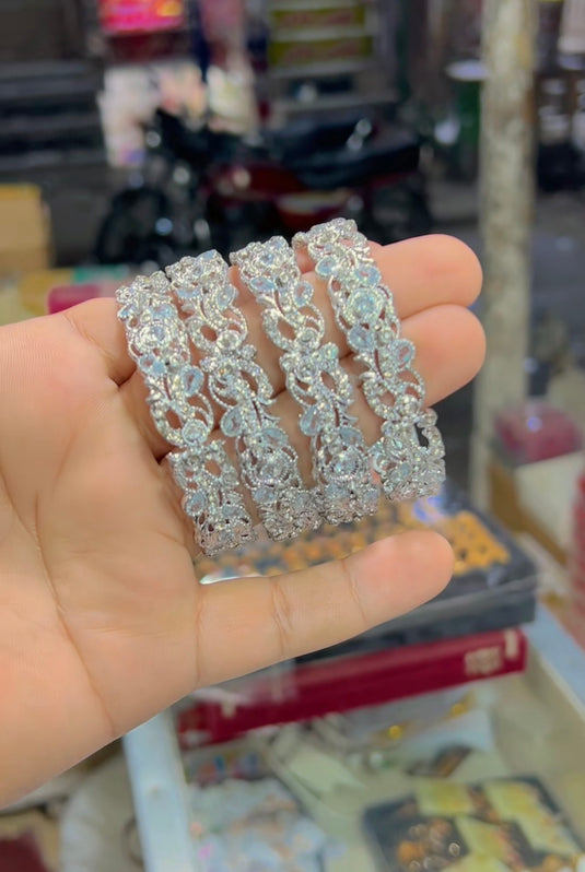 4 pc zircone bangles (Bg125)