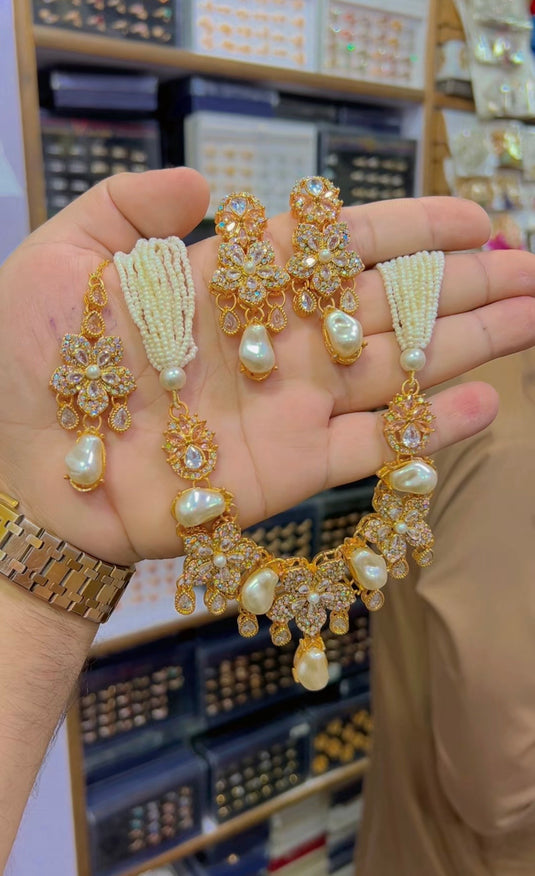 Mother Of pearl Necklace set (Ns129)