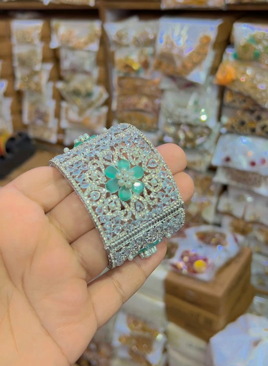 Zircone bai kara (Bg113)