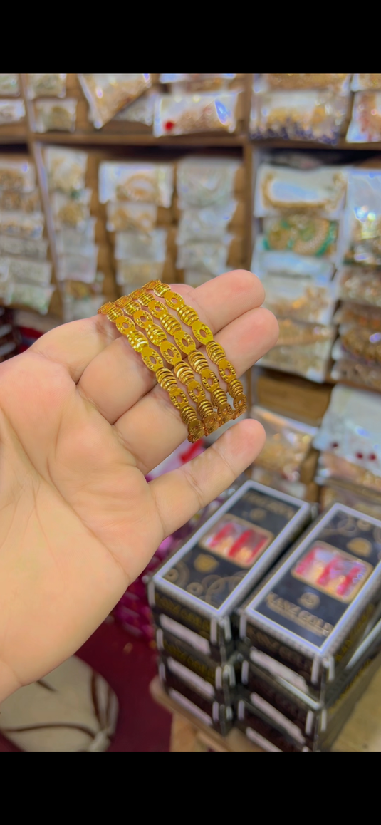 Gold plated bangles (Bg066)