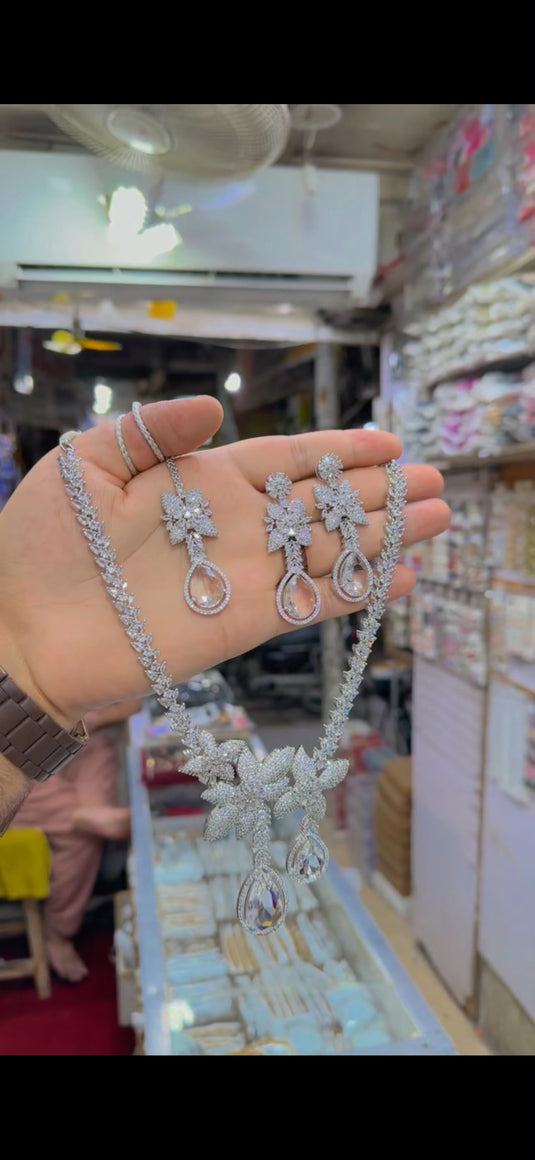 One Carrat AD mala set(Ns233(