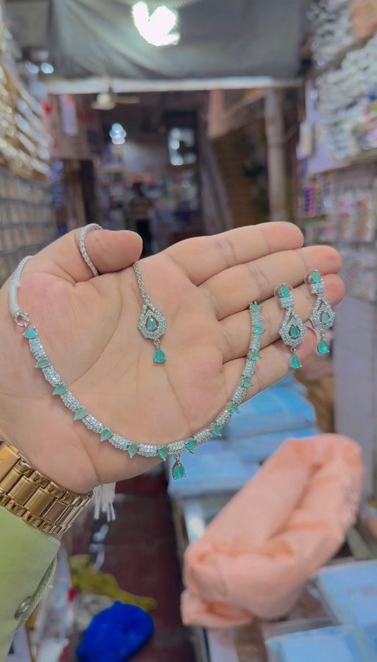 American diomand necklace (Ns197)