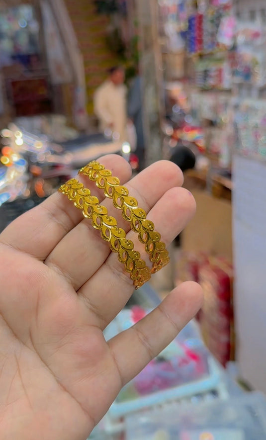 Gold plated bangles (Bg273)