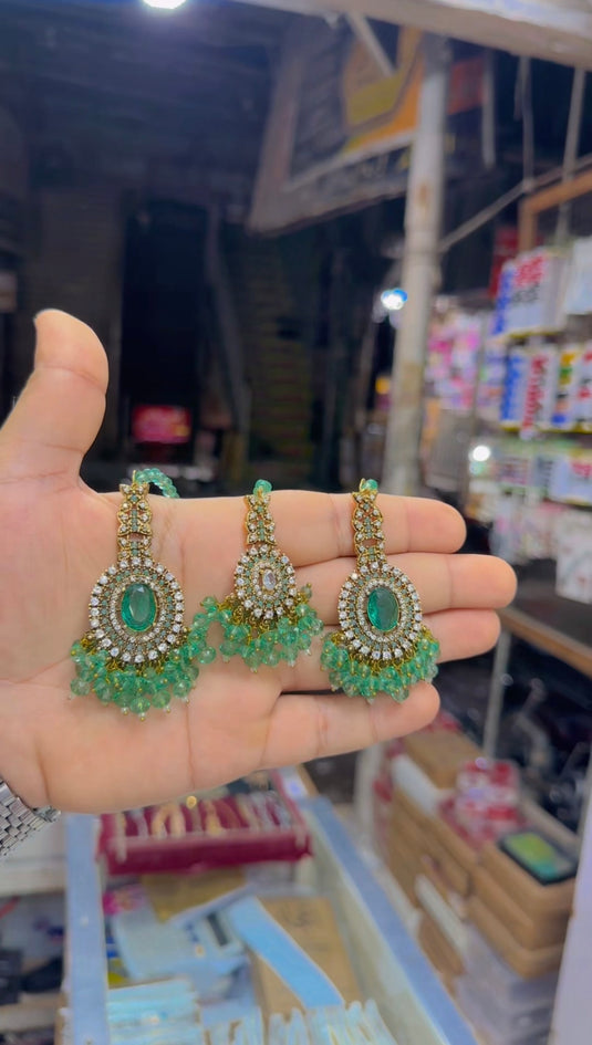 Zircone (Rajwari style) Very Good quality bindiya earrings (Bk38)