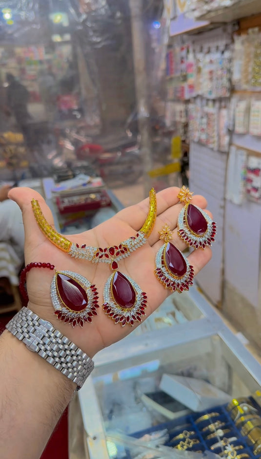 Diomand Cut Sona polish Necklace set (Ns251)