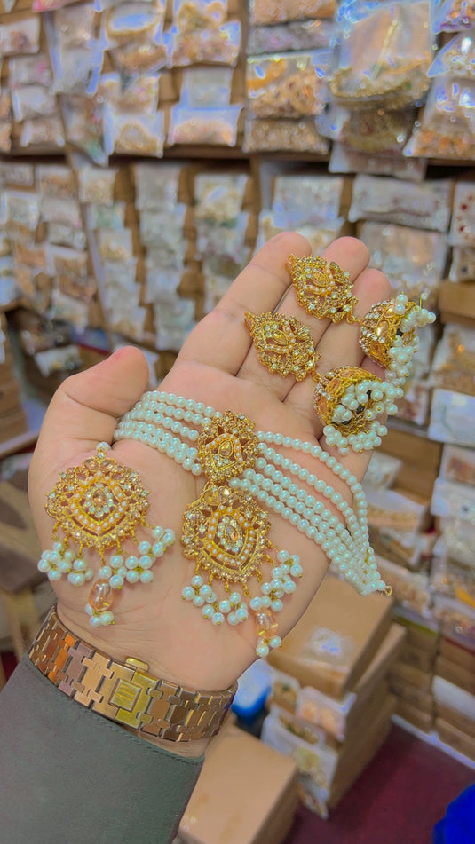 Chokar set (Cs44)
