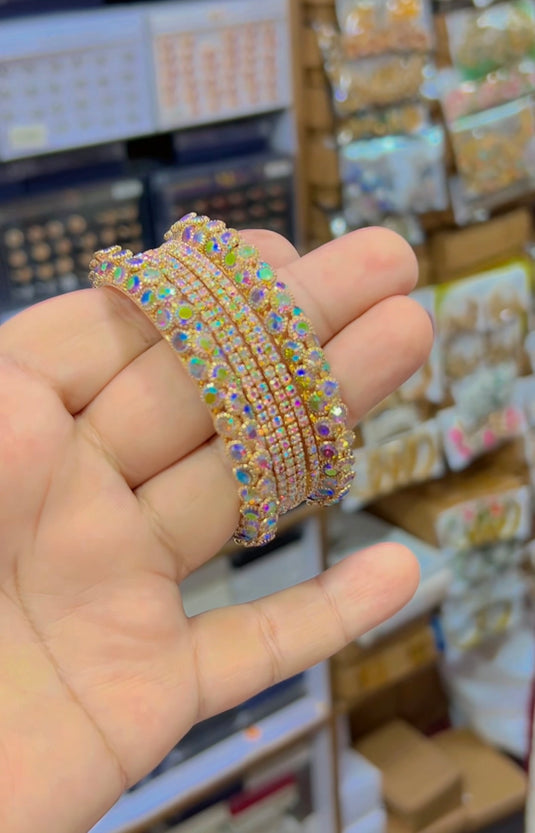 Zircone stones bangles (Bg083)
