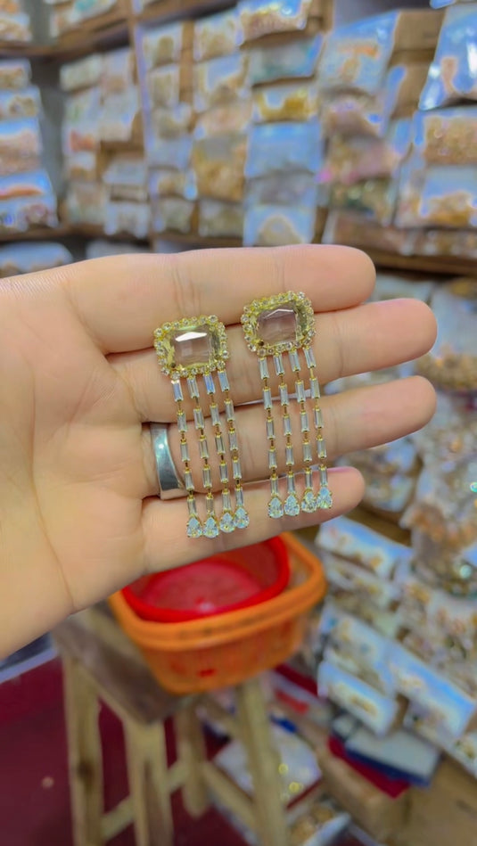 Zircone Earrings (Er073)