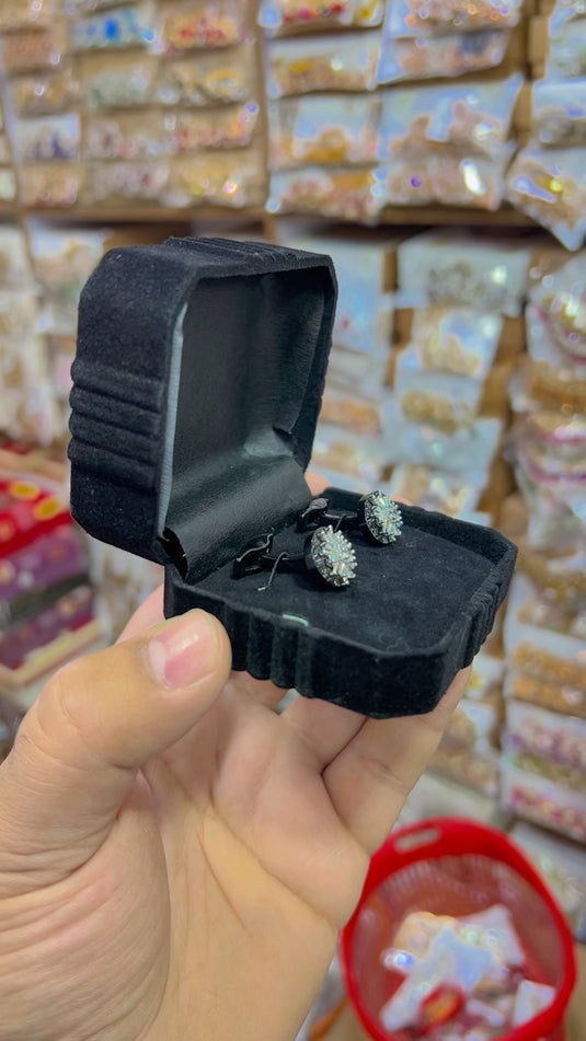 Zircone Italiyan Cufflink with Box (Ca10)