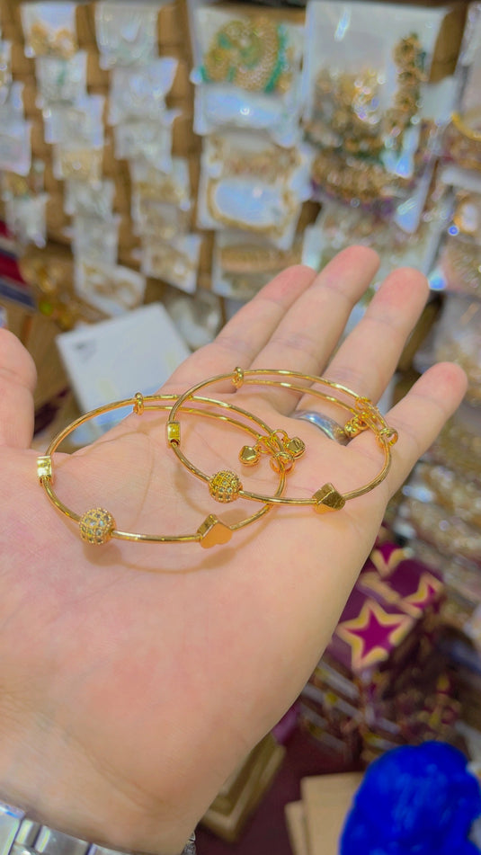 Pair of Gold plated Braceletes(Bs036)
