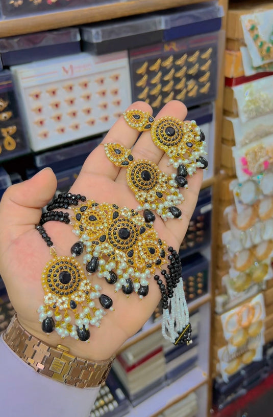 Kundan Chokar set (Cs72)