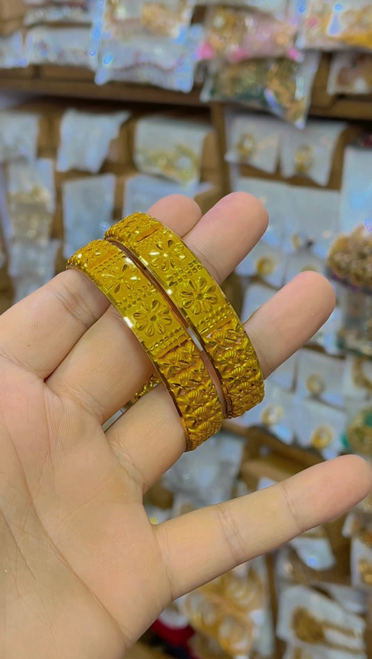 Gold plated Bangles(Bg090)