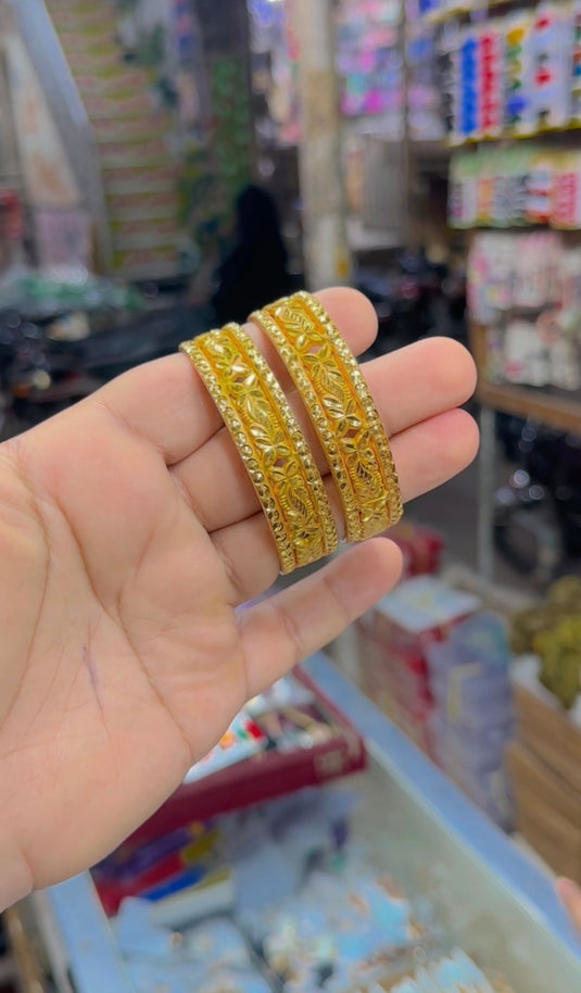 Gold plated madrasi bangles (Bg321)