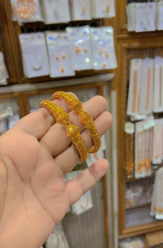 Gold plated bangles (Bg146)