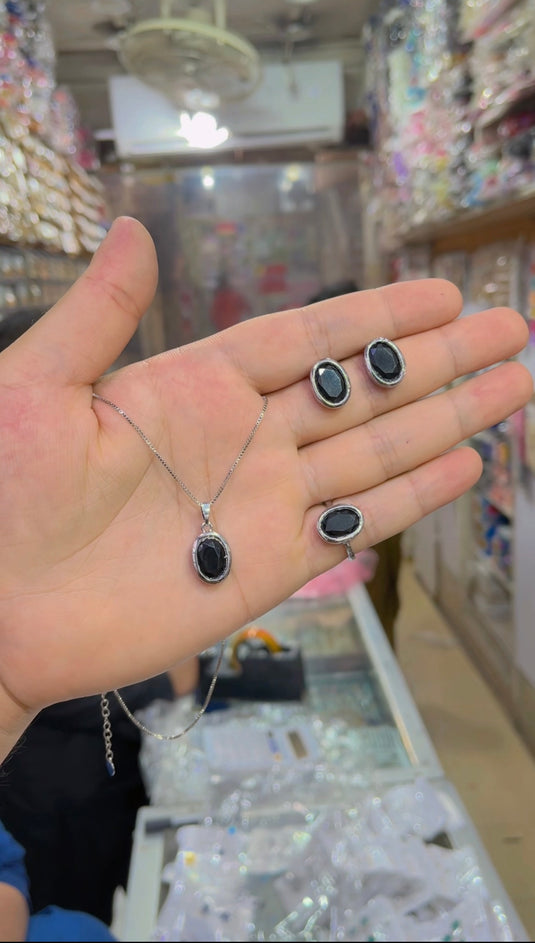 One Carat Locket Set + Ring(Ls084)