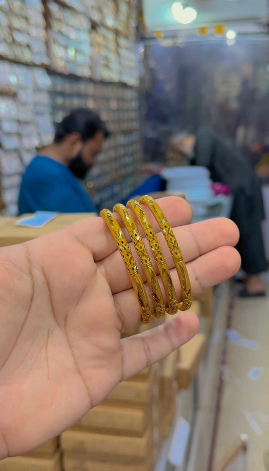 gold plated bangles (Bg367)