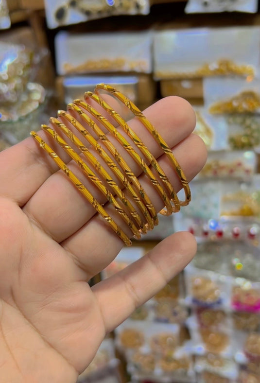 gold plated bangle (Bg140)