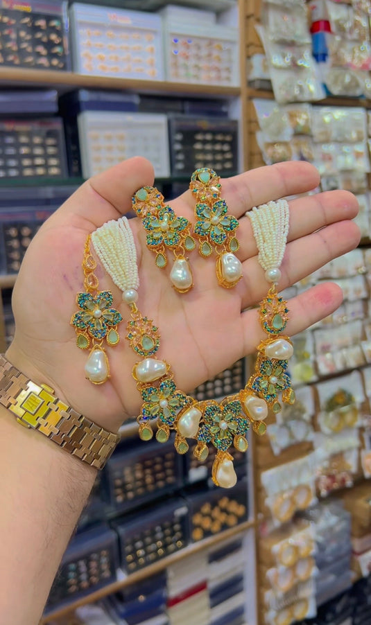 Mother Of pearl Necklace set (Ns129)