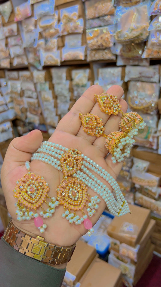 Chokar set (Cs44)
