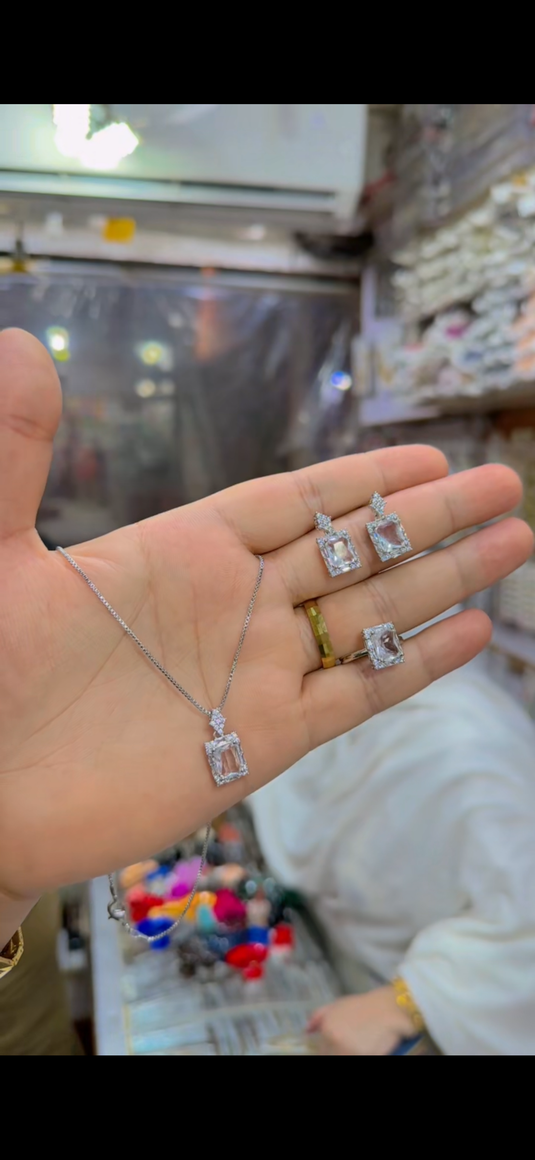 One Carrat Locket set+Ring(Ls242)