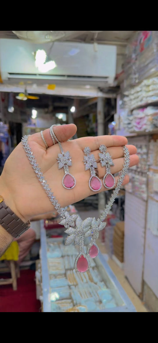 One Carrat AD mala set(Ns233(